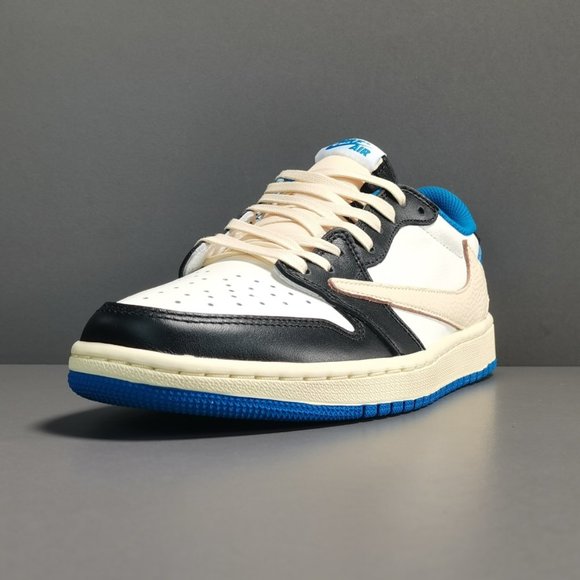 NIke shoes main image 6